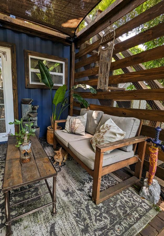 Cozy Af Tiny-house Oasis Tampa