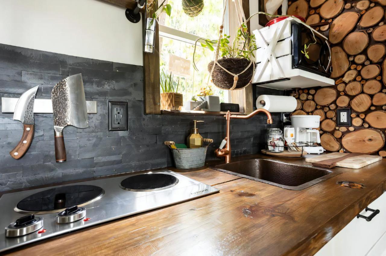 Cozy Af Tiny-house Oasis